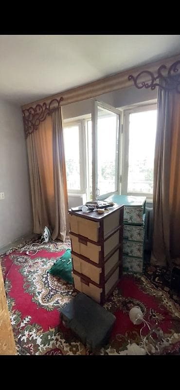 квартика: 1 комната, 40 м², 103 серия, 2 этаж, Старый ремонт — 3
