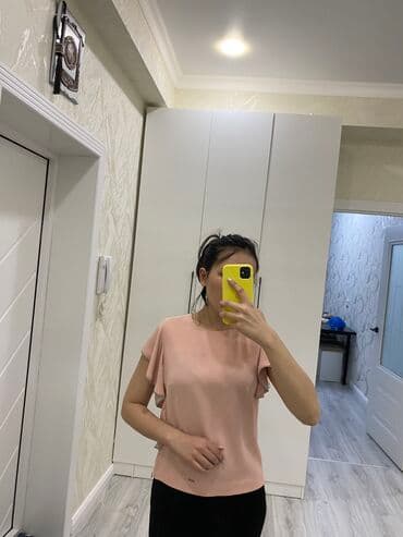 Атайын кийим: Нежная блузка состояние отличное, один раз одевала, производство — 2