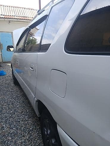 Унаа: Toyota Ipsum: 2001 г., 2 л, Автомат, Бензин, Вэн/Минивэн — 10