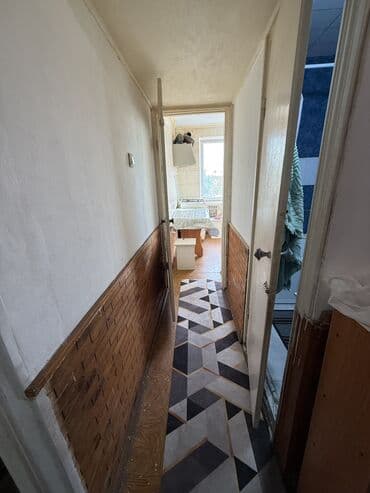 квартира на мецяс: 1 комната, С мебелью частично — 9