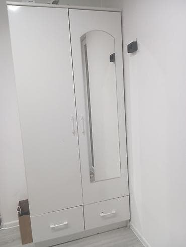 Шифоньерлер, кийидер үчүн шкафтар, Түз, ЛДСП