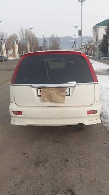 step vagon: Honda Stream: 2001 г., 2 л, Автомат, Бензин, Минивэн — 5