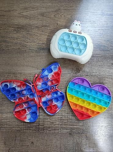 Отдам за литр сока игрушки для девочки. Все целое! Живу в 10