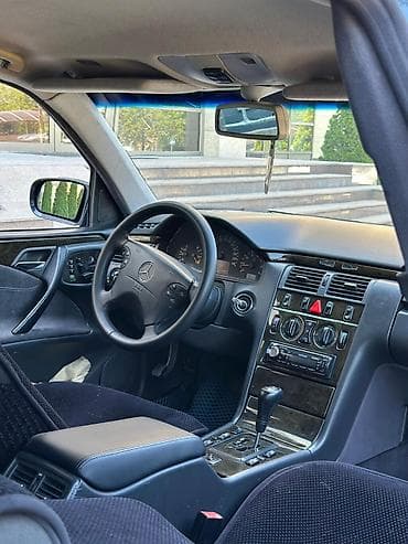 Продажа авто: Mercedes-Benz E-Class: 1999 г., 3.2 л, Автомат, Бензин, Седан — 6