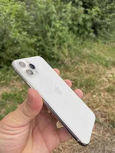комтер: IPhone 11 Pro, Серебристый — 6