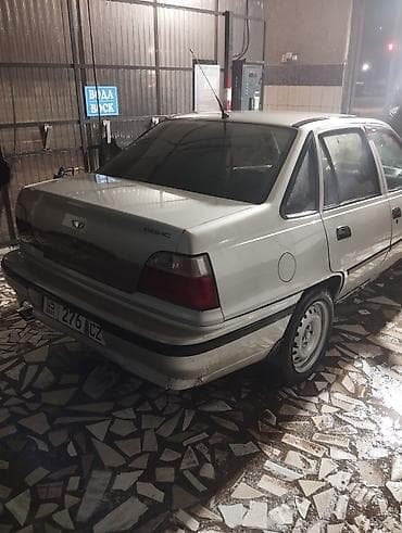 хундай аванте 1: Daewoo Nexia: 2005 г., 1.6 л, Кол менен иштөөчү, Бензин, Седан — 8