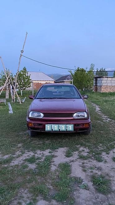 Volkswagen Vento: 1995 г., 1.8 л, Механика, Бензин, Седан