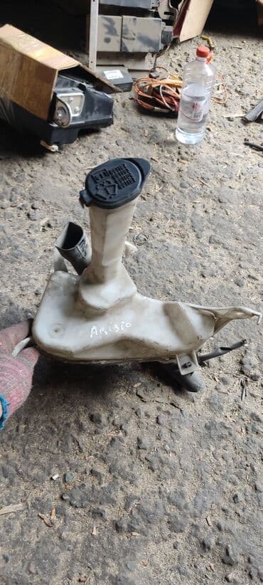 aristo: Бачок Toyota Б/у, Оригинал, Япония — 2