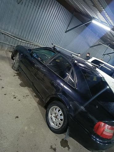 bmb e34: Audi A4: 1995 г., Ручные, Седан — 2