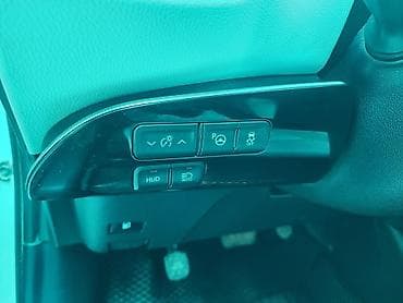 тюнинг тойота: Toyota Prius: 2016 г., 1.8 л, Гибрид, Лифтбек — 6