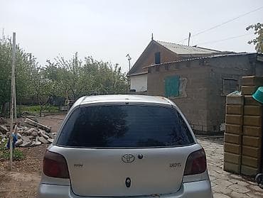 r17 р17: Toyota Yaris: 2001 г., 1 л, Механика, Бензин, Хэтчбэк — 3