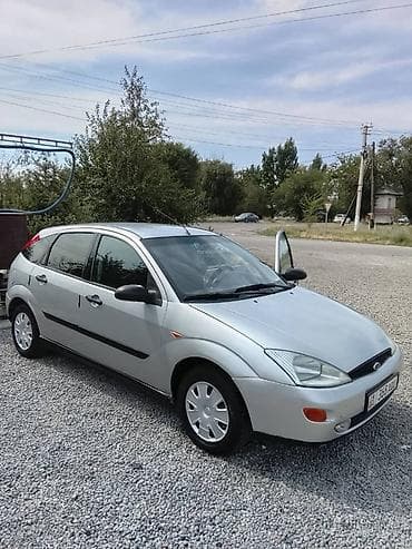 Унаа сатуу: Ford Focus: 2001 г., 1.6 л, Кол менен иштөөчү, Бензин, Хетчбек — 7