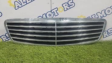 w220: Решетка радиатора Mercedes-Benz 2000 г., Б/у, Оригинал — 1