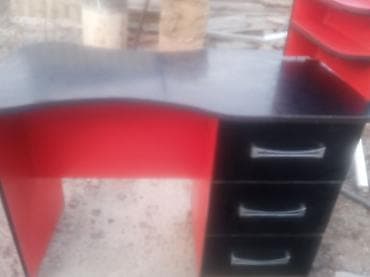 texhome kg: Письменный/компьютерный стол компактного размера в контрастной — 1