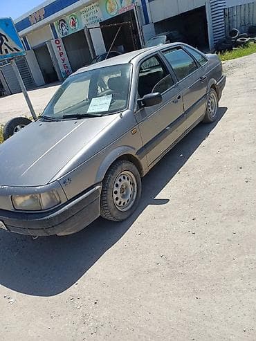 2 8: Volkswagen Passat: 1988 г., 1.8 л, Механика, Бензин, Седан — 2