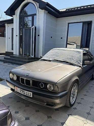 салон для машины: BMW 5 series: 1989 г., 2.5 л, Механика, Бензин, Седан — 8