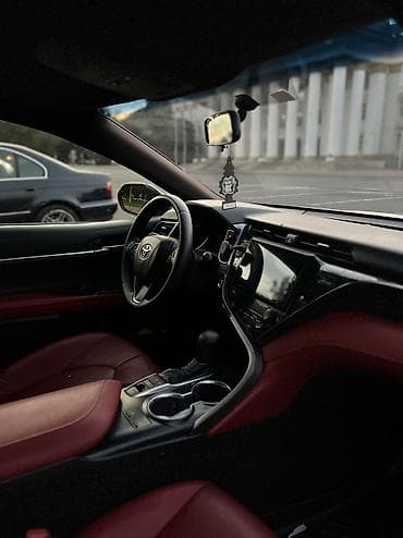 byd e2 2022: Toyota Camry: 2019 г., 2.5 л, Автомат, Гибрид, Седан — 7