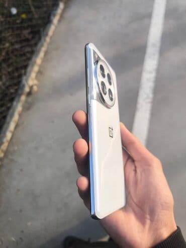 телефоны за один сон: OnePlus 12, Колдонулган, 512 ГБ, түсү - Ак, 1 SIM, 2 SIM — 2
