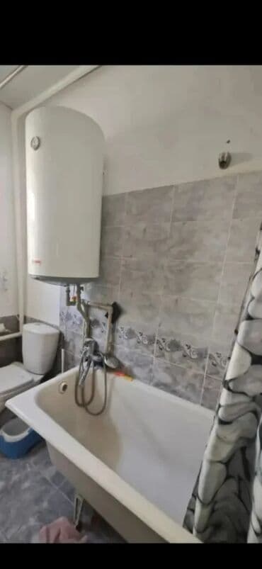 продам дом в канте: 68 м², 3 комнаты, Забор, огорожен — 4