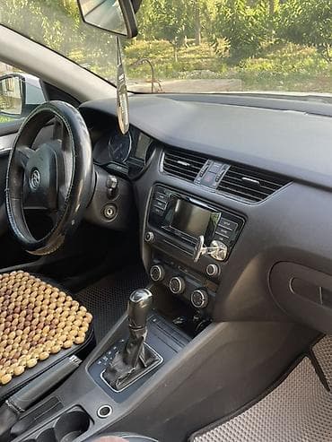 Унаа сатуу: Skoda Octavia: 2015 г., 1.6 л, Автомат, Бензин, Седан — 2