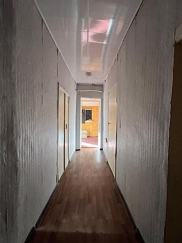 Продаётся дом в центре села Кунтуу. Общая площадь 65м2. Участок 18 — 8