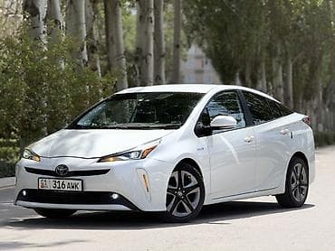 Toyota Prius: 2021 г., 1.8 л, Автомат, Гибрид, Хэтчбэк at lalafo.kg Toyota Prius: 2021 г., 1.8 л, Автомат, Гибрид, Хэтчбэк