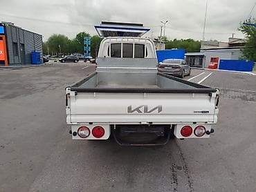 грузово: Kia BONGO: 2021 г., 2.4 л, Газ — 2