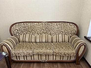 тройная картина: Прямой диван, Б/у — 1