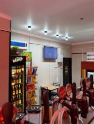 дом с действующим бизнесом: Продается действующий пивной магазин «Бёмер» с посадочными местами — — 3