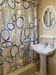 дом с орок: 70 м², 3 комнаты, Утепленный, Забор, огорожен — 9