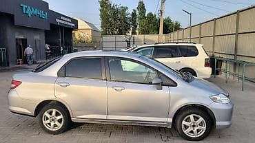 byd e7: Honda Fit Aria: 2005 г., 1.5 л, Автомат, Бензин, Седан — 4