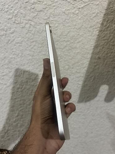 ipad 8th gen: Планшет, Apple, память 64 ГБ, 8" - 9", Wi-Fi, Классический цвет - Серебристый — 4