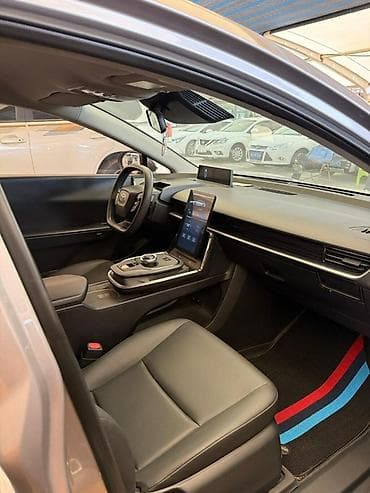 kia ev3: Toyota bZ3: 2023 г., Электромобиль, Седан — 2