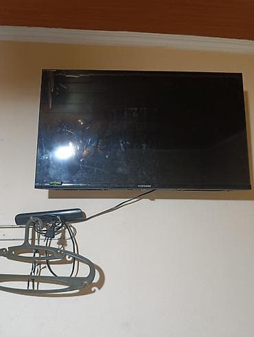 Телевизор Samsung HD‑LED с настенным креплением + комнатная антенна и
