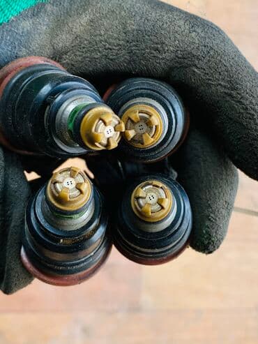 стенд для чистки дизельных форсунок: Форсунка Nissan 1998 г., Б/у, Оригинал, Япония — 2