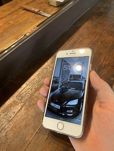 redmi 11 note: IPhone SE (1‑го поколения), 4.7" - Цвет: белый/серебристый - Корпус в — 1