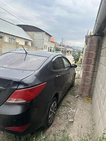 Hyundai Solaris: 2014 г., 1.6 л, Механика, Бензин, Седан — 4