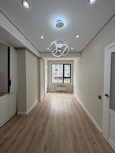 Недвижимость: 1 комната, 42 м², Элитка, 2 этаж, Дизайнерский ремонт — 1