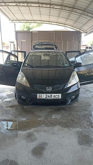 bmw 2015: Honda Fit: 2009 г., 1.5 л, Автомат, Бензин, Хэтчбэк — 1