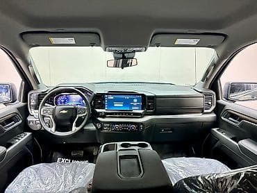 2025: Chevrolet Silverado: 2025 г., 5.3 л, Автомат, Бензин, Пикап — 4