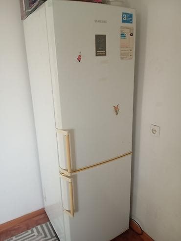 Срочно продаю холодильник б/у морозильник работает холодильник at lalafo.kg Срочно продаю холодильник б/у морозильник работает холодильник
