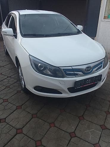 bid e5: BYD E5: 2018 г., 0.1 л, Автомат, Электромобиль, Седан — 9