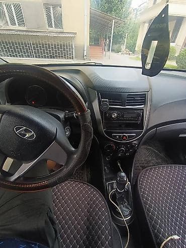 оплётки: Hyundai Solaris: 2014 г., 1.6 л, Механика, Бензин, Седан — 1