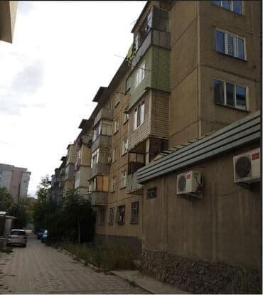 квартира дордой 1: 1 бөлмө, 33 кв. м, 105-серия, 2 кабат — 9