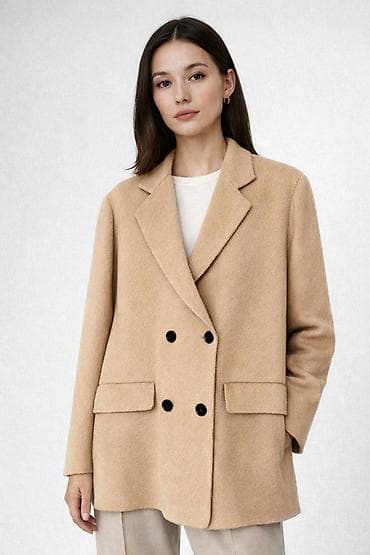 s: Женское полупальто из плотной шерстяной ткани. Особенности: материал — 3