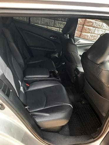 prius v: Toyota Prius: 2022 г., 1.8 л, Автомат, Гибрид, Хэтчбэк — 8