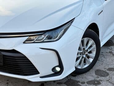 купить бу двигатель на мотоцикл: Toyota Corolla: 2021 г., 1.8 л, Вариатор, Гибрид, Седан — 5