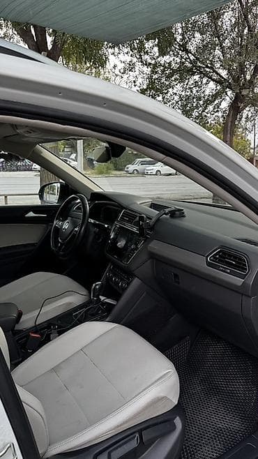 transporter multivan: Volkswagen Tiguan: 2019 г., 2 л, Автомат, Бензин, Кроссовер — 4