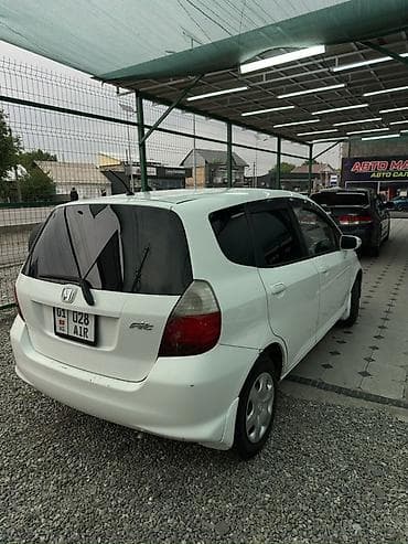Унаа сатуу: Honda Fit: 2004 г., 1.3 л, Автомат, Бензин, Хетчбек — 4
