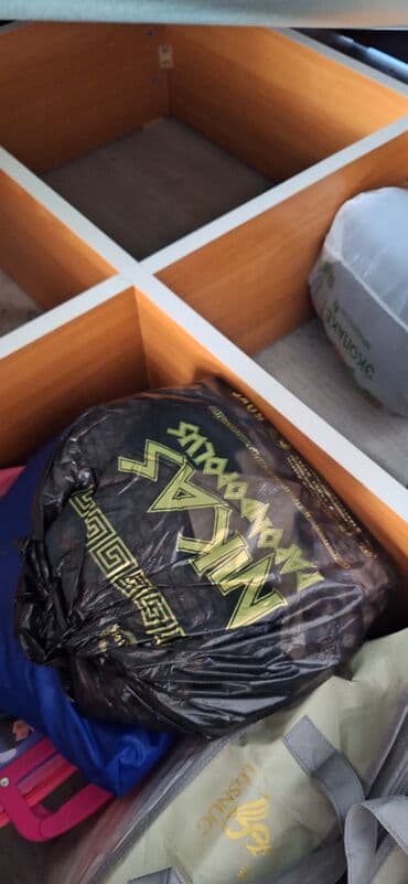 бу диваны в бишкеке: Продаю спальный гарнитур шкаф купе,с кроватью.Шкаф очень большой с — 16